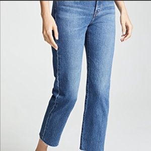 Levi’s wedgie straight size 27